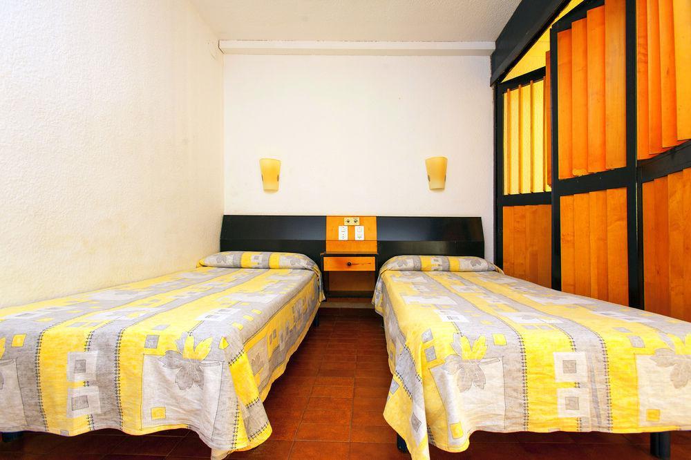 Apartamentos Alboran-Arysal Salou Zewnętrze zdjęcie