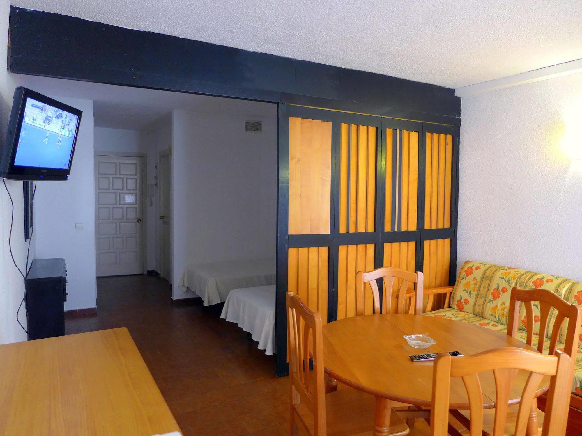 Apartamentos Alboran-Arysal Salou Zewnętrze zdjęcie